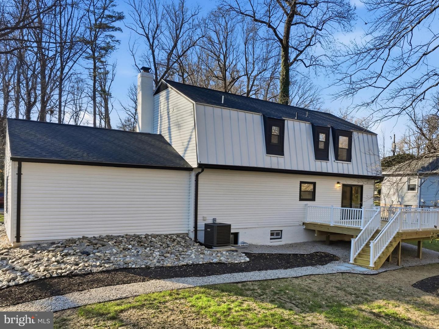 10704 HOWERTON AVE, FAIRFAX, Virginia 22030, 4 Bedrooms Bedrooms, ,3 BathroomsBathrooms,Residential,For sale,10704 HOWERTON AVE,VAFC2007742 MLS # VAFC2007742