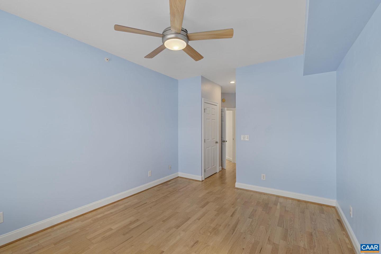 949 GLENWOOD STATION LN #202, CHARLOTTESVILLE, Virginia 22901, 3 Bedrooms Bedrooms, ,3 BathroomsBathrooms,Residential,For sale,949 GLENWOOD STATION LN #202,673078 MLS # 673078