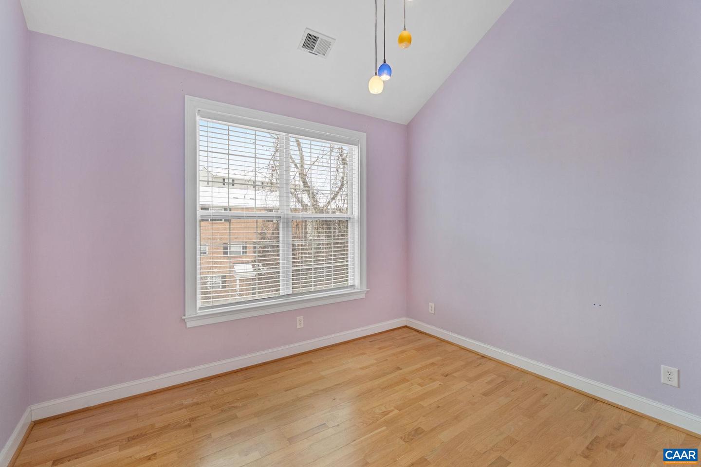 949 GLENWOOD STATION LN #202, CHARLOTTESVILLE, Virginia 22901, 3 Bedrooms Bedrooms, ,3 BathroomsBathrooms,Residential,For sale,949 GLENWOOD STATION LN #202,673078 MLS # 673078