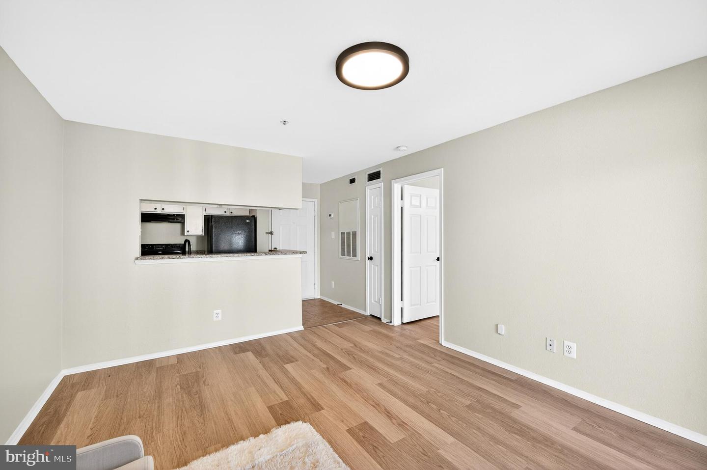 3313 WYNDHAM CIR #3210, ALEXANDRIA, Virginia 22302, 1 Bedroom Bedrooms, ,1 BathroomBathrooms,Residential,For sale,3313 WYNDHAM CIR #3210,VAAX2053904 MLS # VAAX2053904