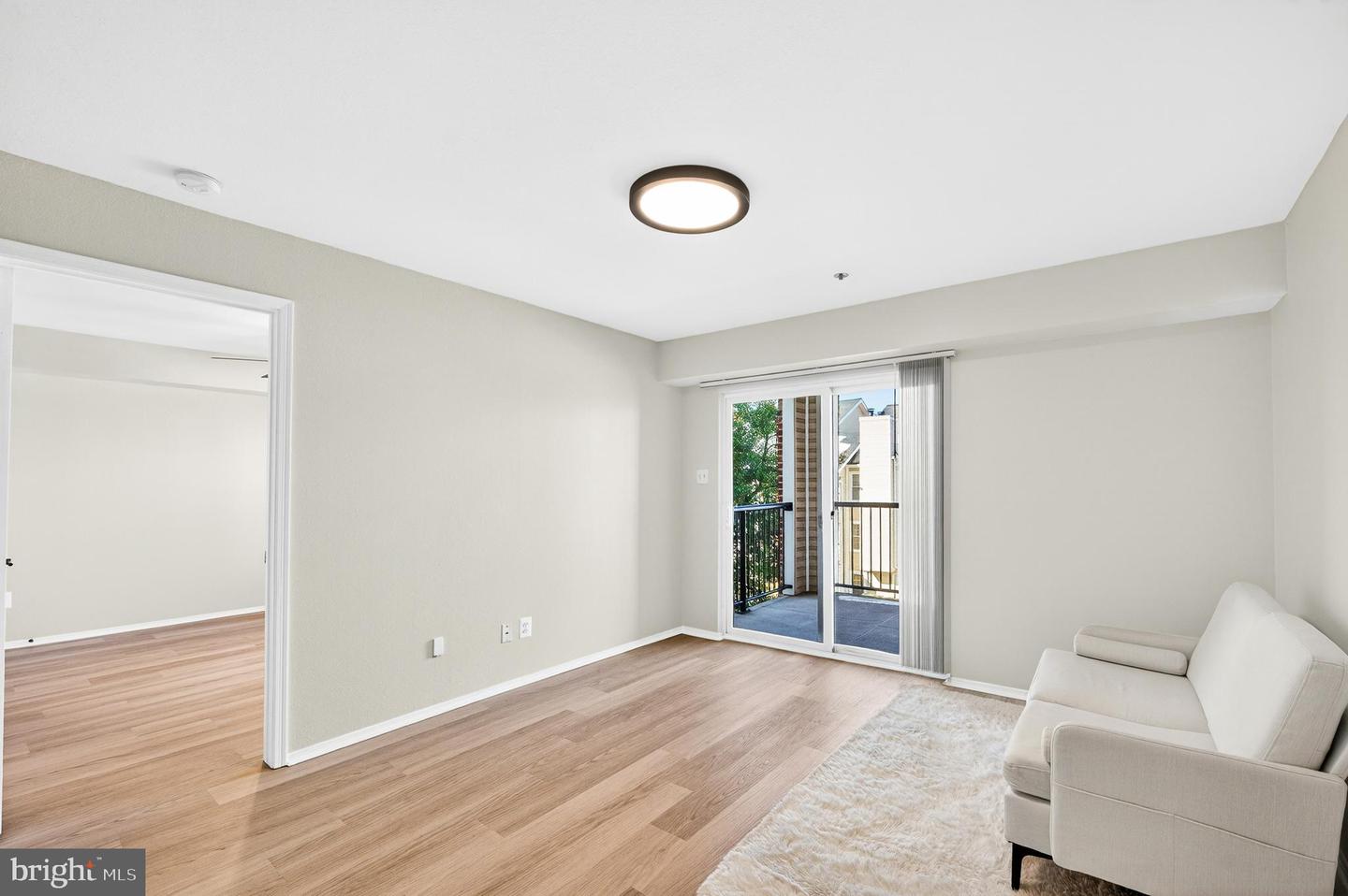 3313 WYNDHAM CIR #3210, ALEXANDRIA, Virginia 22302, 1 Bedroom Bedrooms, ,1 BathroomBathrooms,Residential,For sale,3313 WYNDHAM CIR #3210,VAAX2053904 MLS # VAAX2053904