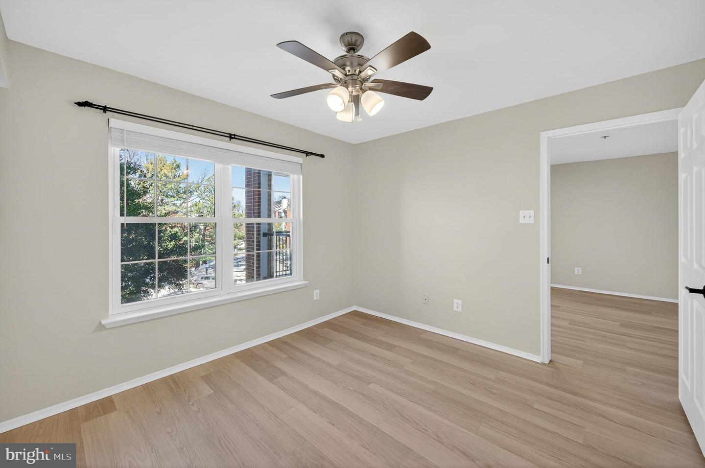 3313 WYNDHAM CIR #3210, ALEXANDRIA, Virginia 22302, 1 Bedroom Bedrooms, ,1 BathroomBathrooms,Residential,For sale,3313 WYNDHAM CIR #3210,VAAX2053904 MLS # VAAX2053904