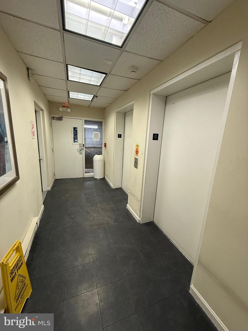 3313 WYNDHAM CIR #3210, ALEXANDRIA, Virginia 22302, 1 Bedroom Bedrooms, ,1 BathroomBathrooms,Residential,For sale,3313 WYNDHAM CIR #3210,VAAX2053904 MLS # VAAX2053904