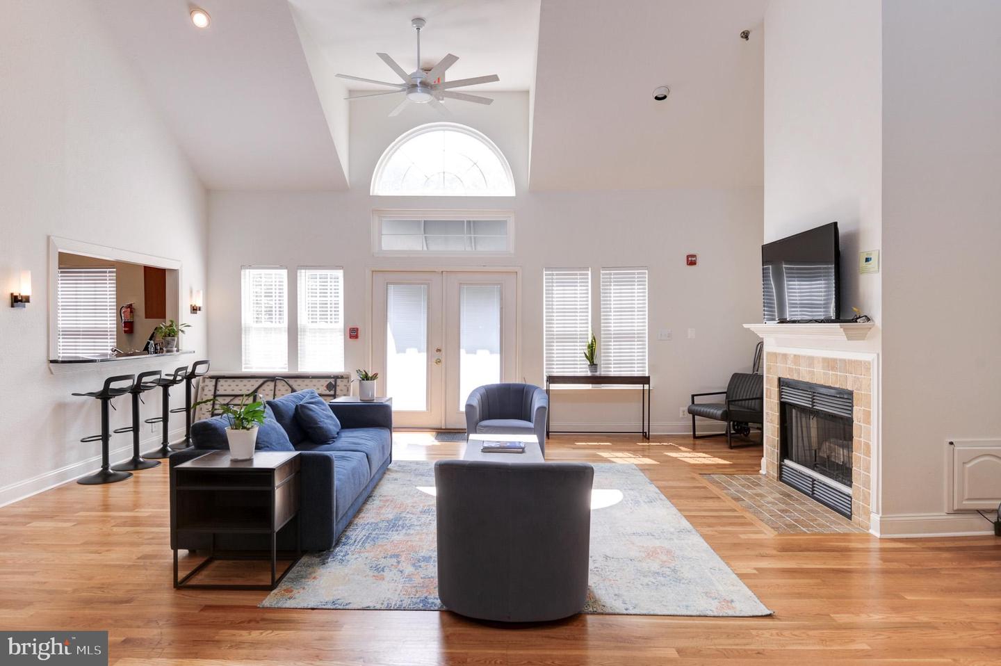 3313 WYNDHAM CIR #3210, ALEXANDRIA, Virginia 22302, 1 Bedroom Bedrooms, ,1 BathroomBathrooms,Residential,For sale,3313 WYNDHAM CIR #3210,VAAX2053904 MLS # VAAX2053904