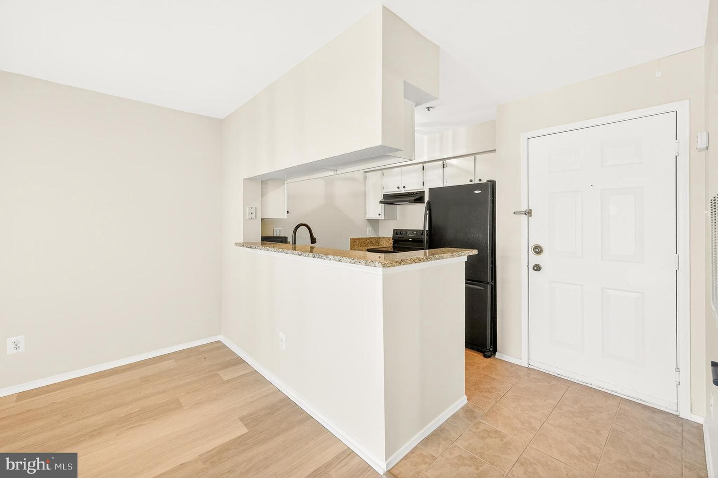 3313 WYNDHAM CIR #3210, ALEXANDRIA, Virginia 22302, 1 Bedroom Bedrooms, ,1 BathroomBathrooms,Residential,For sale,3313 WYNDHAM CIR #3210,VAAX2053904 MLS # VAAX2053904