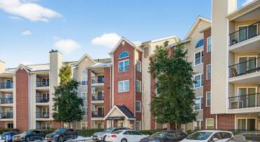 3313 WYNDHAM CIR #3210, ALEXANDRIA, Virginia 22302, 1 Bedroom Bedrooms, ,1 BathroomBathrooms,Residential,For sale,3313 WYNDHAM CIR #3210,VAAX2053904 MLS # VAAX2053904