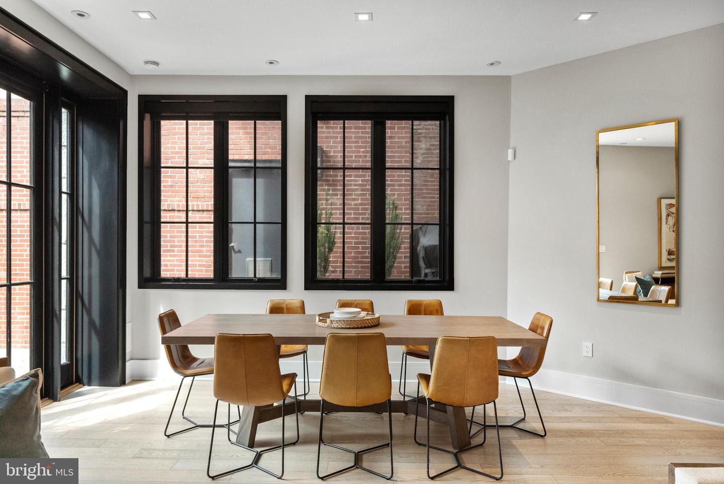 1310 Q ST NW #4, WASHINGTON, District Of Columbia 20009, 3 Bedrooms Bedrooms, ,2 BathroomsBathrooms,Residential,For sale,1310 Q ST NW #4,DCDC2245118 MLS # DCDC2245118