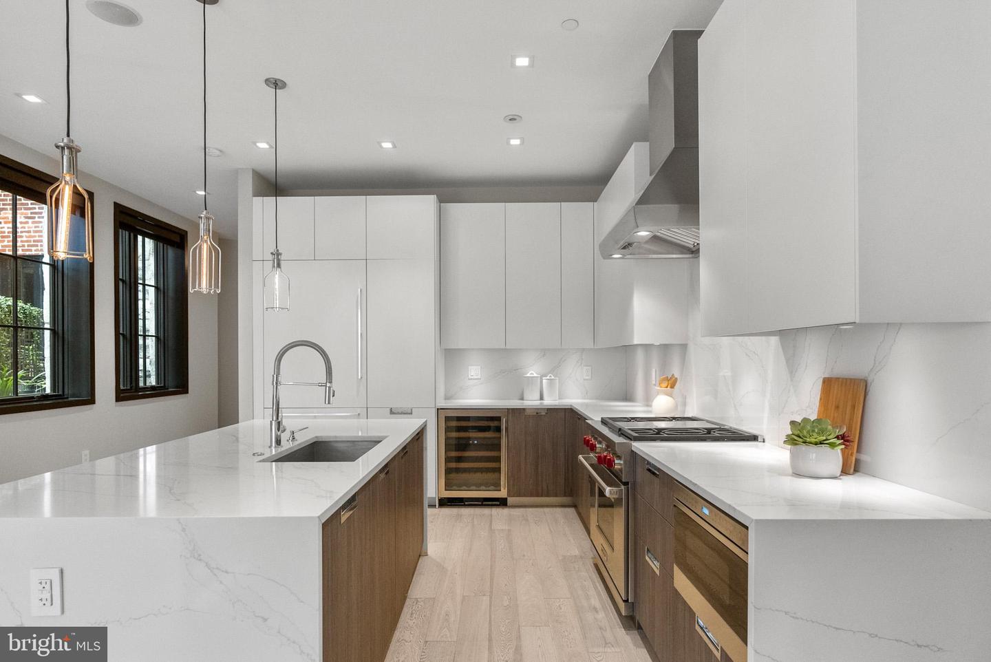 1310 Q ST NW #4, WASHINGTON, District Of Columbia 20009, 3 Bedrooms Bedrooms, ,2 BathroomsBathrooms,Residential,For sale,1310 Q ST NW #4,DCDC2245118 MLS # DCDC2245118