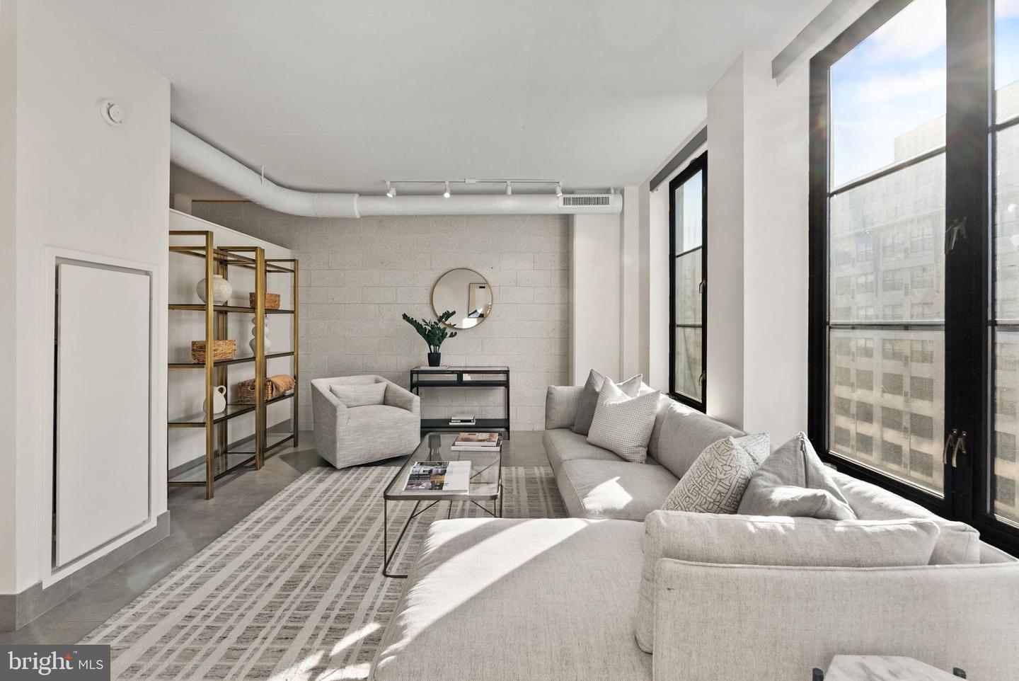 1133 14TH ST NW #802, WASHINGTON, District Of Columbia 20005, 1 Bedroom Bedrooms, ,1 BathroomBathrooms,Residential,For sale,1133 14TH ST NW #802,DCDC2245120 MLS # DCDC2245120