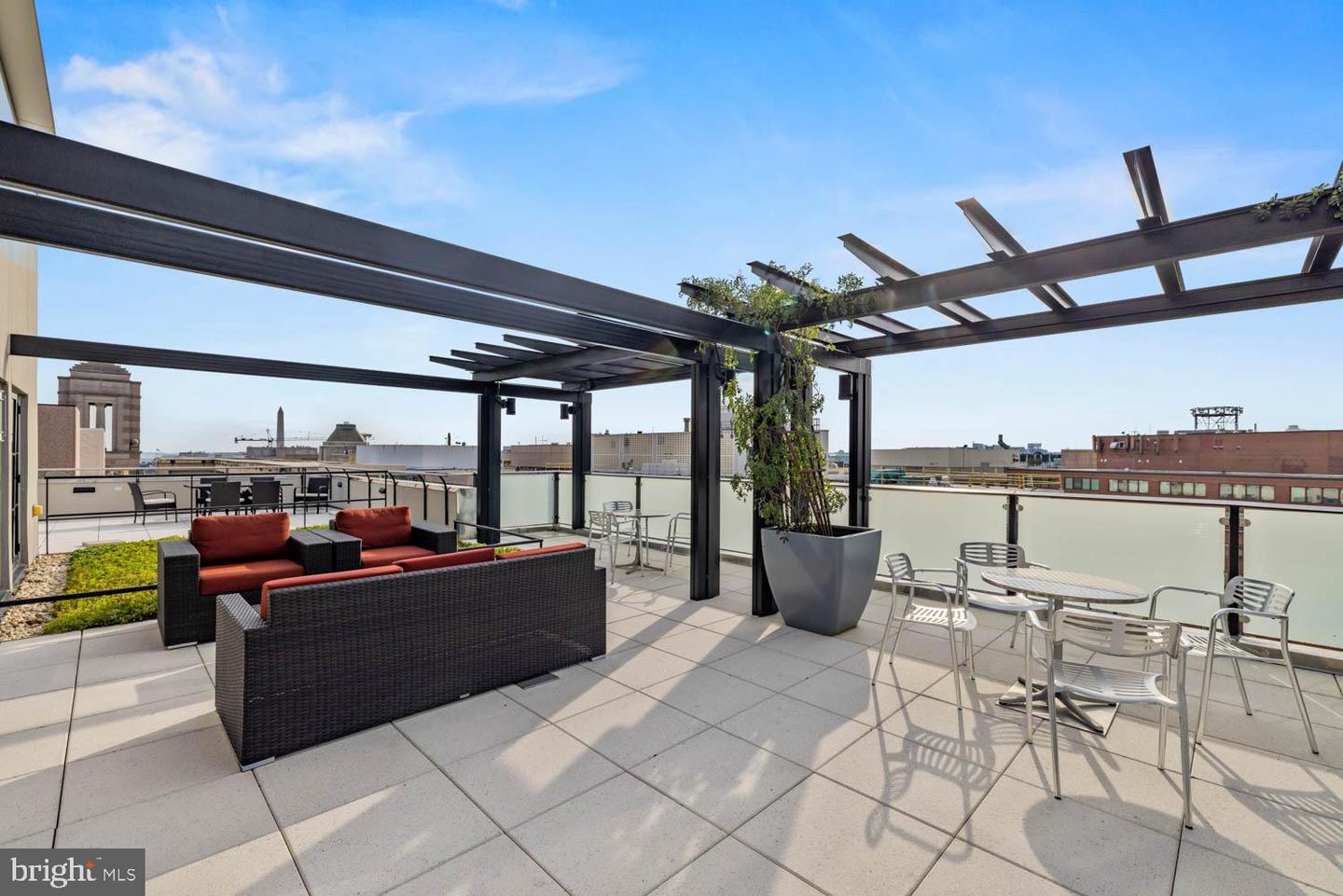 1133 14TH ST NW #802, WASHINGTON, District Of Columbia 20005, 1 Bedroom Bedrooms, ,1 BathroomBathrooms,Residential,For sale,1133 14TH ST NW #802,DCDC2245120 MLS # DCDC2245120