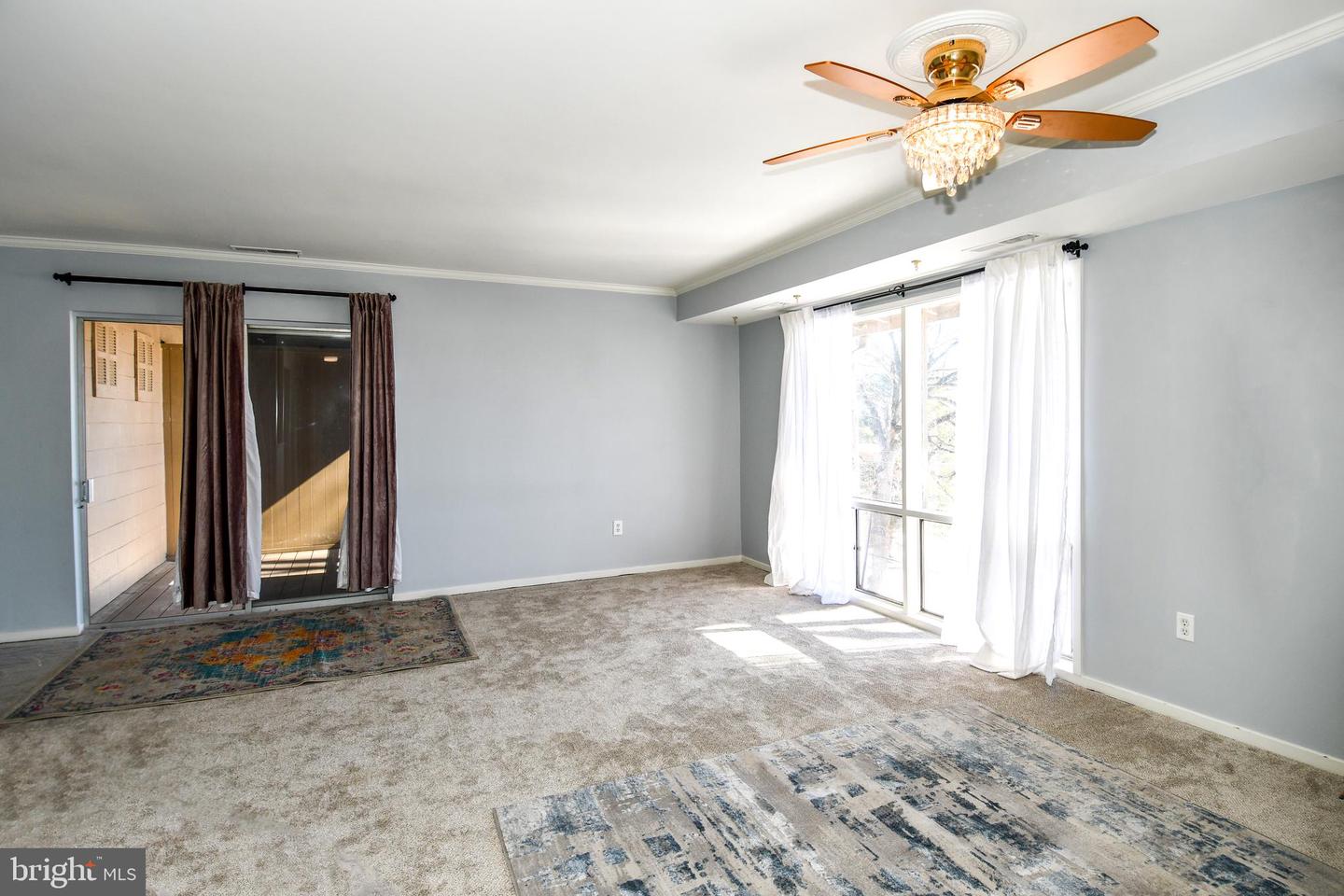 7336 LEE HWY #203, FALLS CHURCH, Virginia 22046, 2 Bedrooms Bedrooms, ,1 BathroomBathrooms,Residential,For sale,7336 LEE HWY #203,VAFX2289614 MLS # VAFX2289614