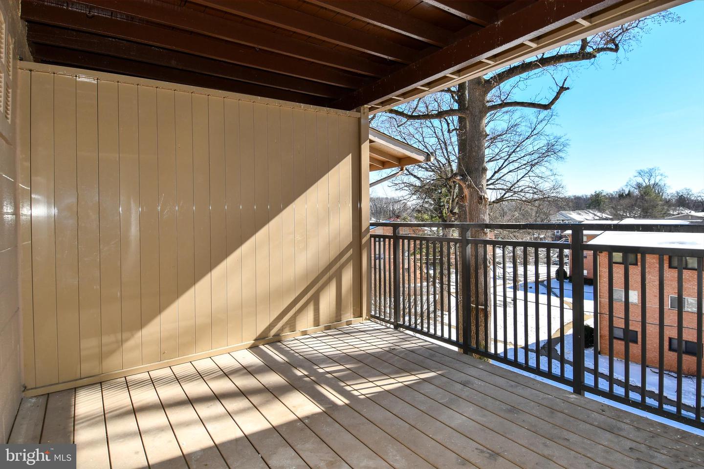 7336 LEE HWY #203, FALLS CHURCH, Virginia 22046, 2 Bedrooms Bedrooms, ,1 BathroomBathrooms,Residential,For sale,7336 LEE HWY #203,VAFX2289614 MLS # VAFX2289614