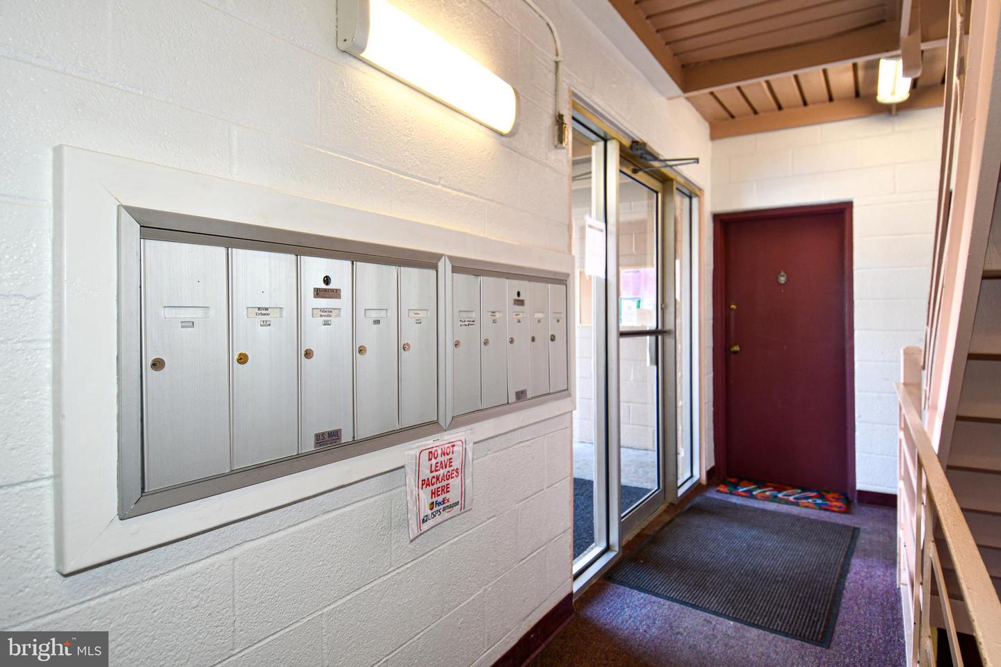 7336 LEE HWY #203, FALLS CHURCH, Virginia 22046, 2 Bedrooms Bedrooms, ,1 BathroomBathrooms,Residential,For sale,7336 LEE HWY #203,VAFX2289614 MLS # VAFX2289614