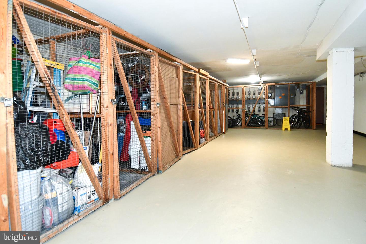 7336 LEE HWY #203, FALLS CHURCH, Virginia 22046, 2 Bedrooms Bedrooms, ,1 BathroomBathrooms,Residential,For sale,7336 LEE HWY #203,VAFX2289614 MLS # VAFX2289614