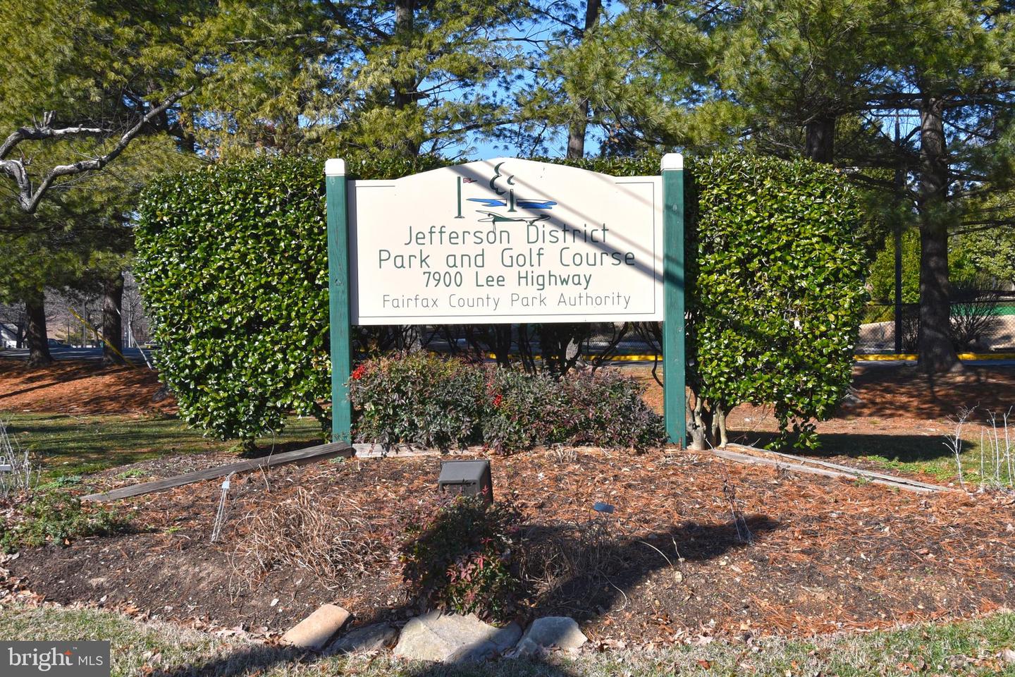 7336 LEE HWY #203, FALLS CHURCH, Virginia 22046, 2 Bedrooms Bedrooms, ,1 BathroomBathrooms,Residential,For sale,7336 LEE HWY #203,VAFX2289614 MLS # VAFX2289614