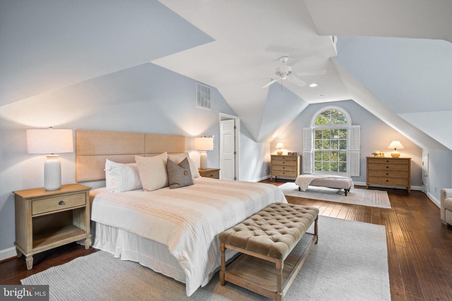 6710 WEMBERLY WAY, MCLEAN, Virginia 22101, 5 Bedrooms Bedrooms, 18 Rooms Rooms,4 BathroomsBathrooms,Residential,For sale,6710 WEMBERLY WAY,VAFX2289618 MLS # VAFX2289618