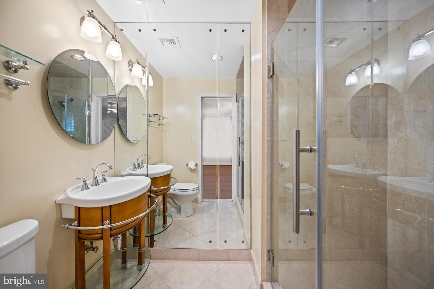 6710 WEMBERLY WAY, MCLEAN, Virginia 22101, 5 Bedrooms Bedrooms, 18 Rooms Rooms,4 BathroomsBathrooms,Residential,For sale,6710 WEMBERLY WAY,VAFX2289618 MLS # VAFX2289618