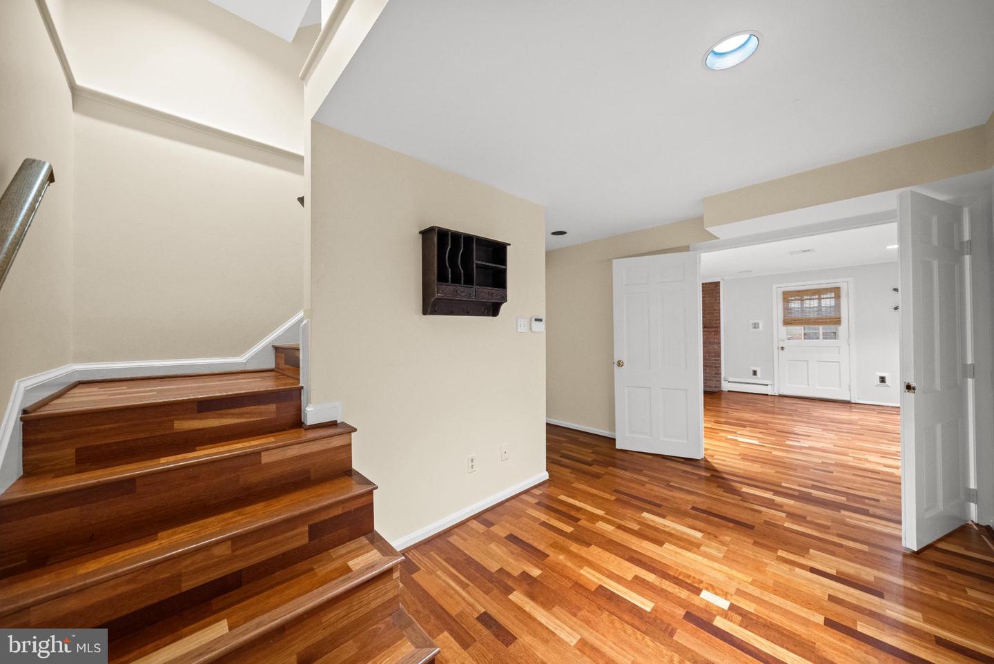 6710 WEMBERLY WAY, MCLEAN, Virginia 22101, 5 Bedrooms Bedrooms, 18 Rooms Rooms,4 BathroomsBathrooms,Residential,For sale,6710 WEMBERLY WAY,VAFX2289618 MLS # VAFX2289618