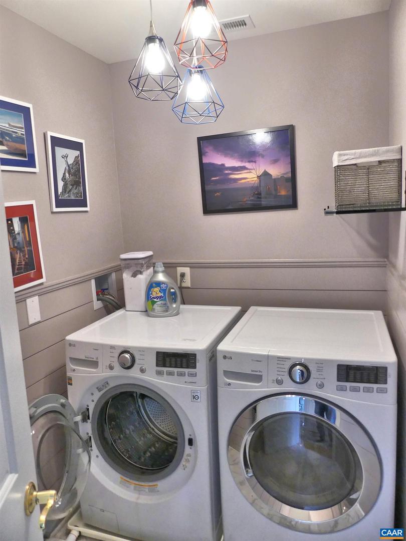 1230 DUNLORA DR, CHARLOTTESVILLE, Virginia 22901, 4 Bedrooms Bedrooms, ,2 BathroomsBathrooms,Residential,For sale,1230 DUNLORA DR,673104 MLS # 673104