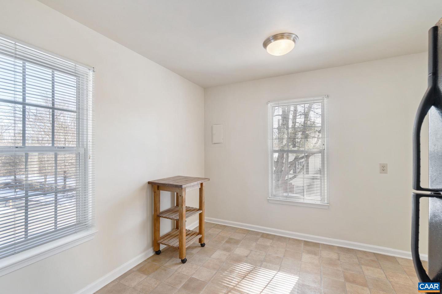 1264 VILLA LN #C, CHARLOTTESVILLE, Virginia 22903, 2 Bedrooms Bedrooms, ,2 BathroomsBathrooms,Residential,For sale,1264 VILLA LN #C,673111 MLS # 673111