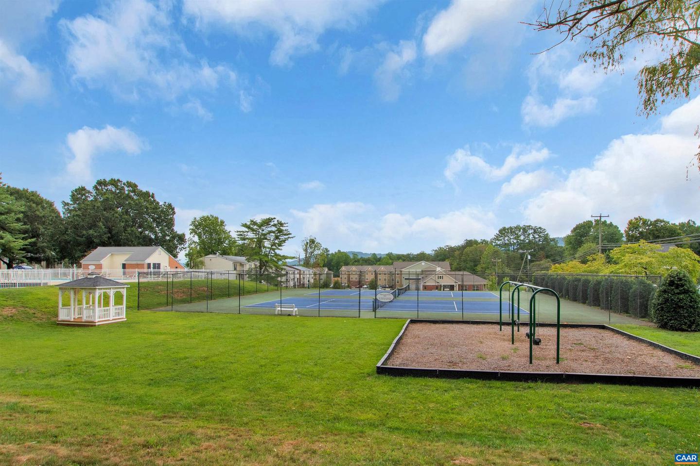 1264 VILLA LN #C, CHARLOTTESVILLE, Virginia 22903, 2 Bedrooms Bedrooms, ,2 BathroomsBathrooms,Residential,For sale,1264 VILLA LN #C,673111 MLS # 673111