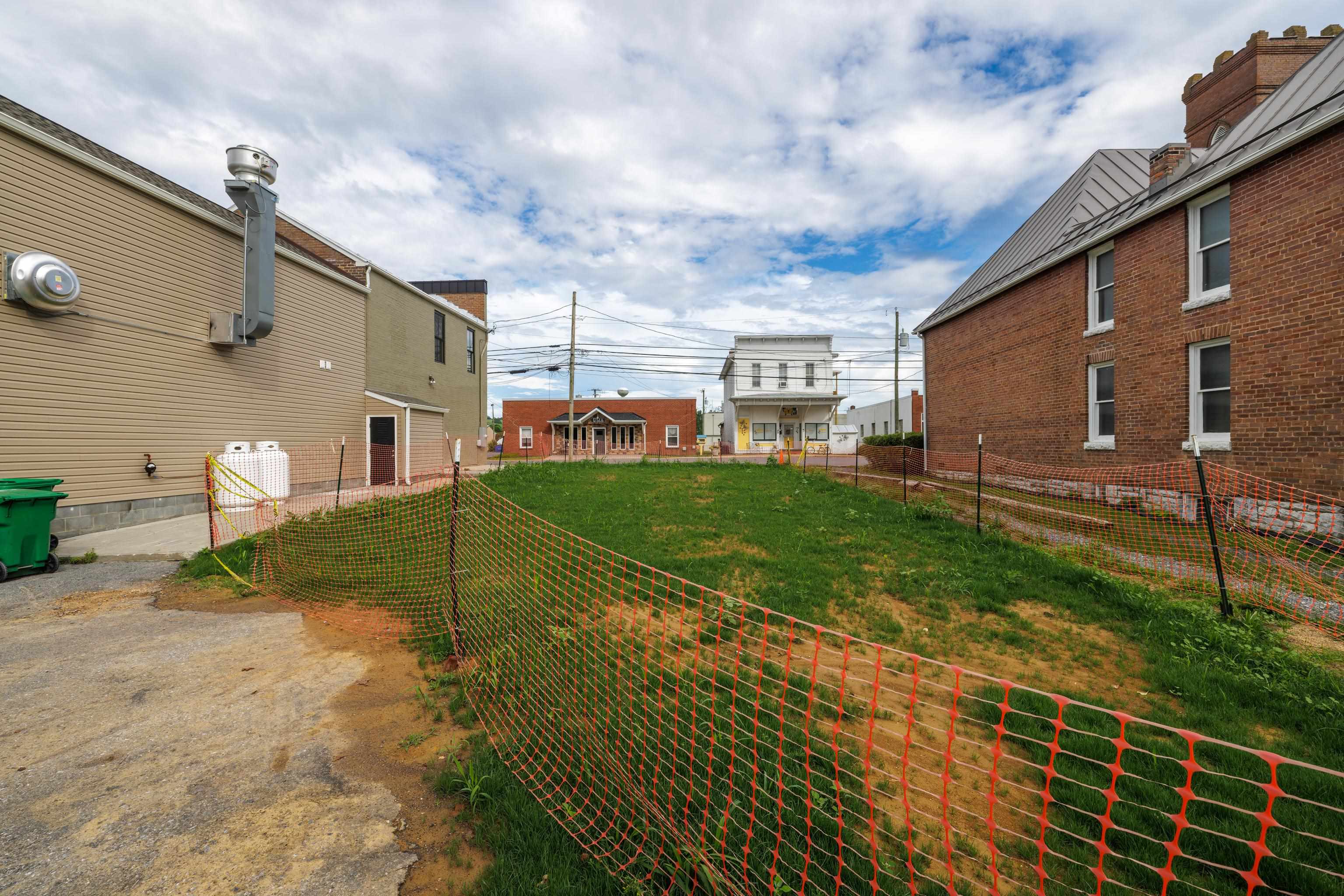 237 MAIN ST, DAYTON, Virginia 22821, ,Commercial,237 MAIN ST,673120 MLS # 673120