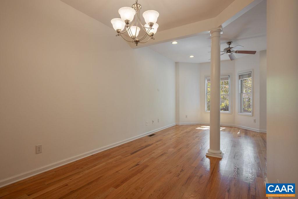 129 OLD FIFTH CIR, CHARLOTTESVILLE, Virginia 22903, 4 Bedrooms Bedrooms, ,2 BathroomsBathrooms,Residential,For sale,129 OLD FIFTH CIR,668533 MLS # 668533