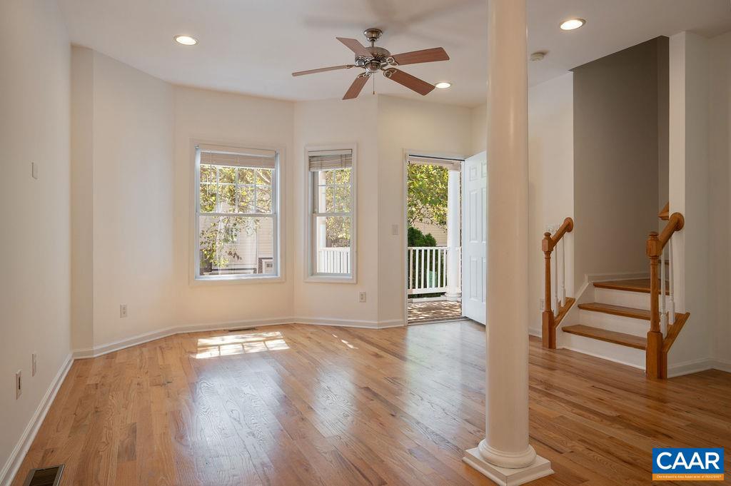 129 OLD FIFTH CIR, CHARLOTTESVILLE, Virginia 22903, 4 Bedrooms Bedrooms, ,2 BathroomsBathrooms,Residential,For sale,129 OLD FIFTH CIR,668533 MLS # 668533