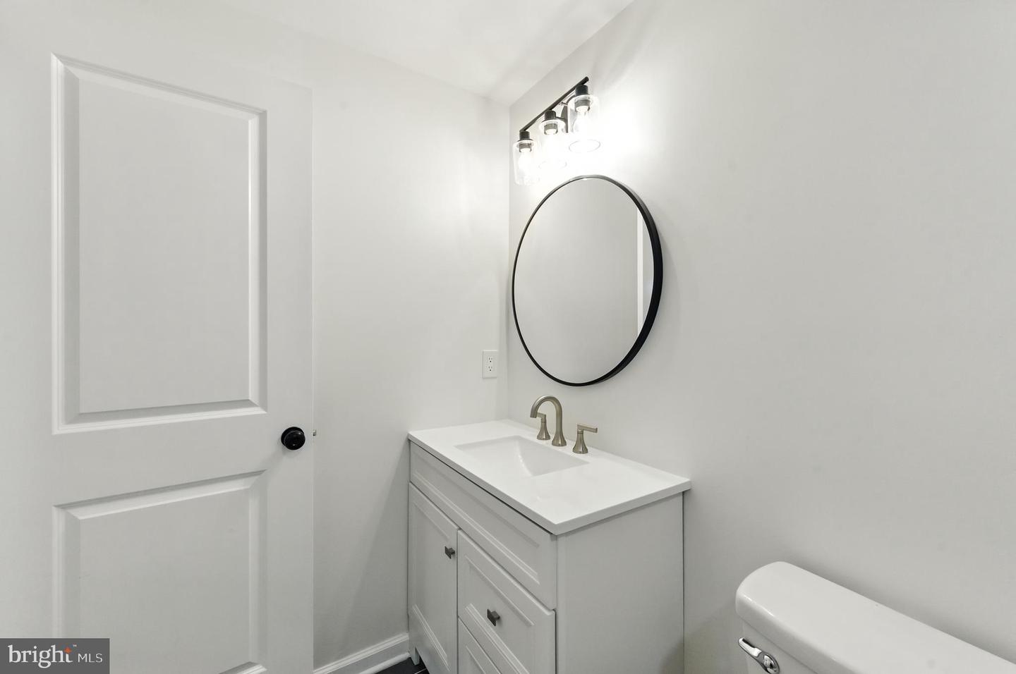 8602 CUSHMAN PL, ALEXANDRIA, Virginia 22308, 4 Bedrooms Bedrooms, ,3 BathroomsBathrooms,Residential,For sale,8602 CUSHMAN PL,VAFX2266324 MLS # VAFX2266324