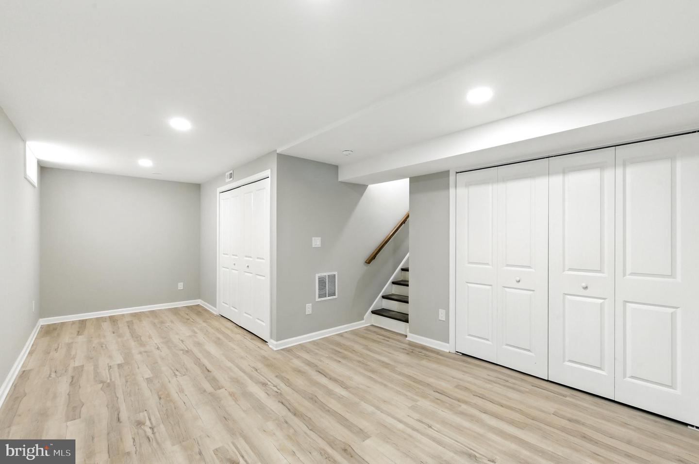 8602 CUSHMAN PL, ALEXANDRIA, Virginia 22308, 4 Bedrooms Bedrooms, ,3 BathroomsBathrooms,Residential,For sale,8602 CUSHMAN PL,VAFX2266324 MLS # VAFX2266324