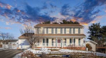 105 CHINABERRY DR, FREDERICKSBURG, Virginia 22407, 5 Bedrooms Bedrooms, ,3 BathroomsBathrooms,Residential,BREEZEWOOD,105 CHINABERRY DR,VASP2039154 MLS # VASP2039154