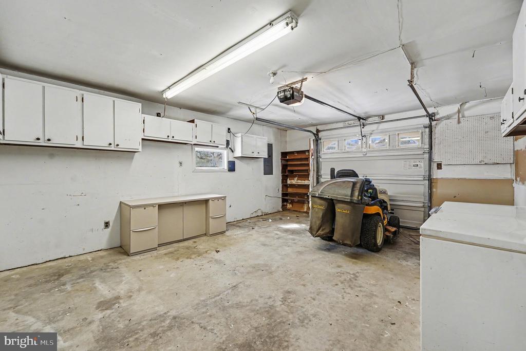 3212 WAVERLY DR, FREDERICKSBURG, Virginia 22407, 3 Bedrooms Bedrooms, ,2 BathroomsBathrooms,Residential,3212 WAVERLY DR,VASP2039156 MLS # VASP2039156