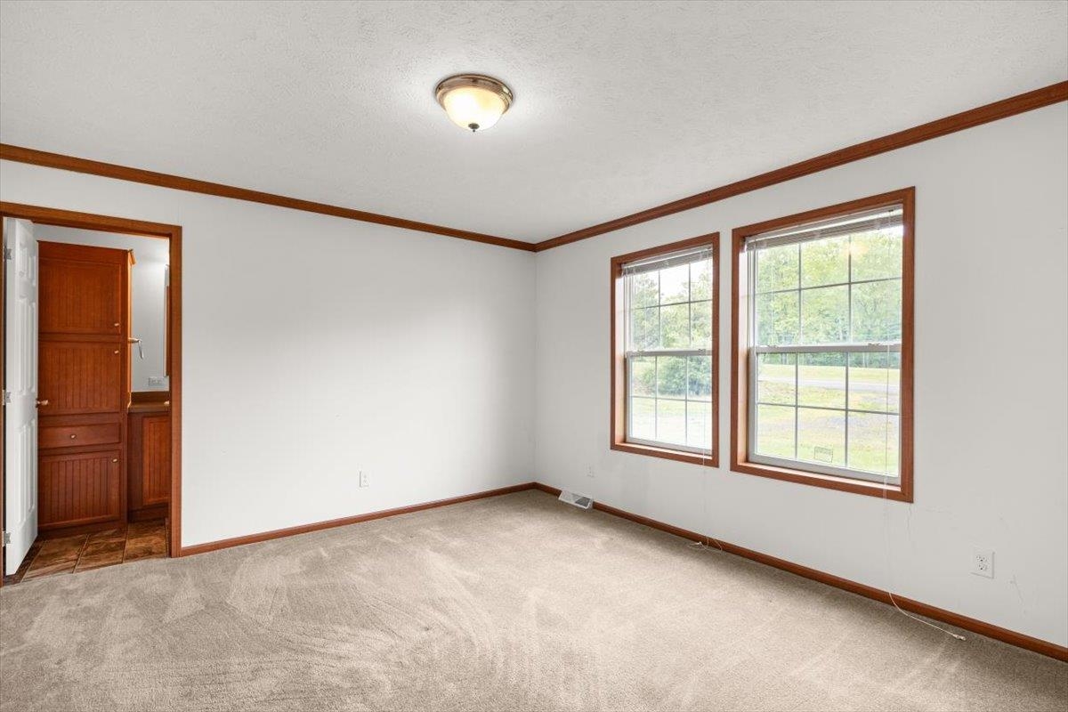 4767 S OX RD, EDINBURG, Virginia 22824, 3 Bedrooms Bedrooms, ,2 BathroomsBathrooms,Residential,4767 S OX RD,665981 MLS # 665981