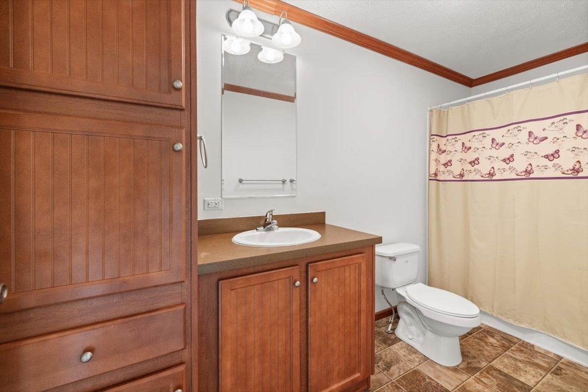 4767 S OX RD, EDINBURG, Virginia 22824, 3 Bedrooms Bedrooms, ,2 BathroomsBathrooms,Residential,4767 S OX RD,665981 MLS # 665981