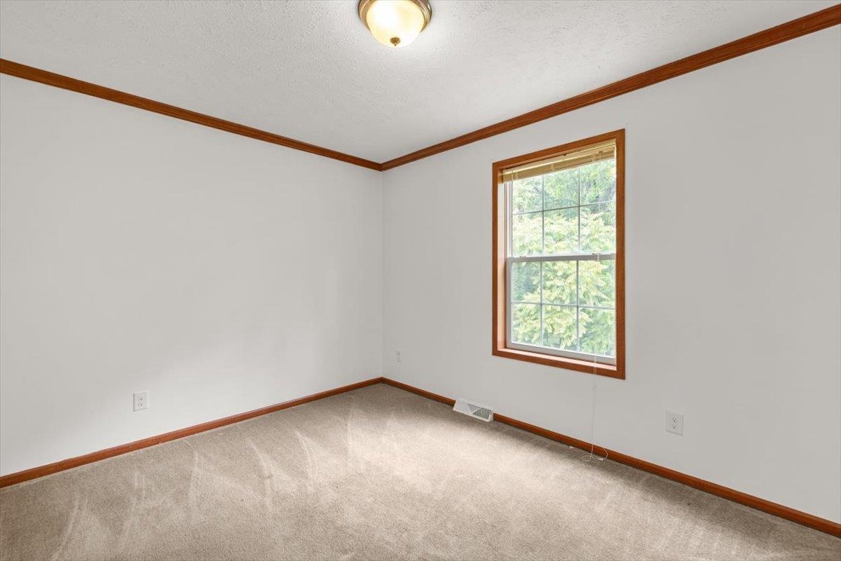 4767 S OX RD, EDINBURG, Virginia 22824, 3 Bedrooms Bedrooms, ,2 BathroomsBathrooms,Residential,4767 S OX RD,665981 MLS # 665981