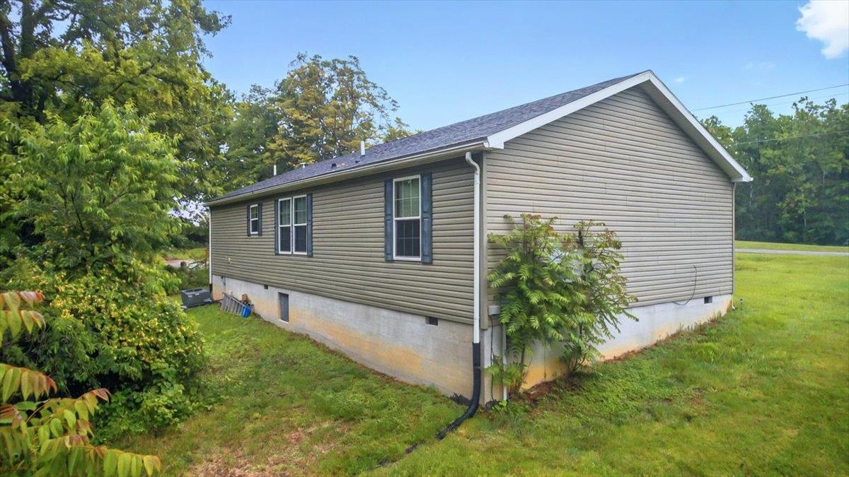 4767 S OX RD, EDINBURG, Virginia 22824, 3 Bedrooms Bedrooms, ,2 BathroomsBathrooms,Residential,4767 S OX RD,665981 MLS # 665981