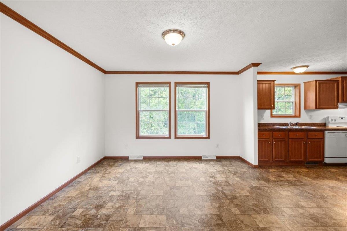 4767 S OX RD, EDINBURG, Virginia 22824, 3 Bedrooms Bedrooms, ,2 BathroomsBathrooms,Residential,4767 S OX RD,665981 MLS # 665981