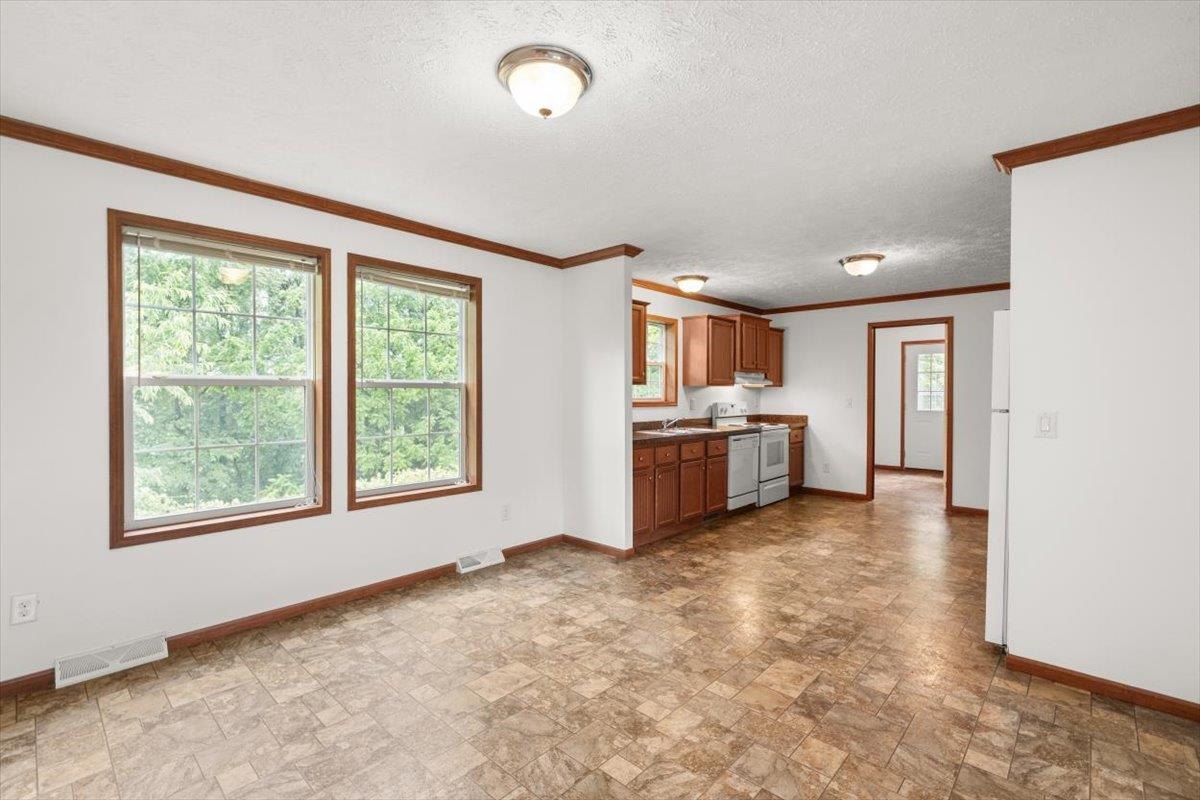 4767 S OX RD, EDINBURG, Virginia 22824, 3 Bedrooms Bedrooms, ,2 BathroomsBathrooms,Residential,4767 S OX RD,665981 MLS # 665981