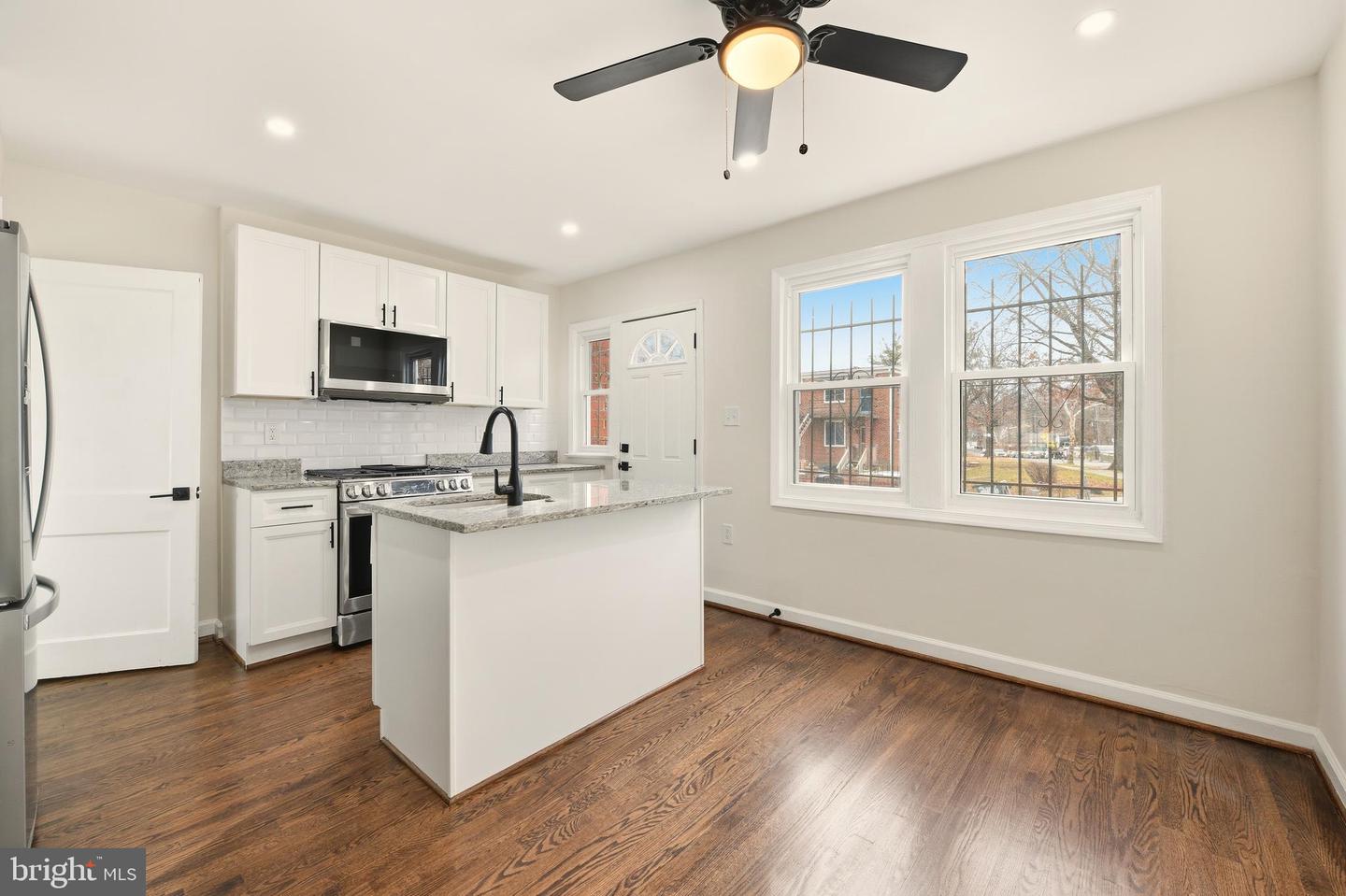 186 FORRESTER ST SW, WASHINGTON, District Of Columbia 20032, 3 Bedrooms Bedrooms, ,2 BathroomsBathrooms,Residential,For sale,186 FORRESTER ST SW,DCDC2233044 MLS # DCDC2233044