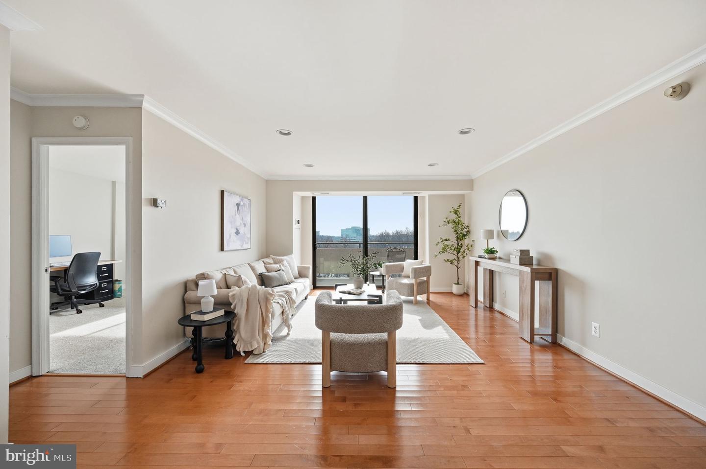 1800 OLD MEADOW RD #1720, MCLEAN, Virginia 22102, 2 Bedrooms Bedrooms, ,2 BathroomsBathrooms,Residential,For sale,1800 OLD MEADOW RD #1720,VAFX2282786 MLS # VAFX2282786