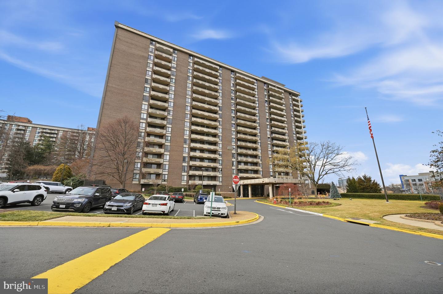 1800 OLD MEADOW RD #1720, MCLEAN, Virginia 22102, 2 Bedrooms Bedrooms, ,2 BathroomsBathrooms,Residential,For sale,1800 OLD MEADOW RD #1720,VAFX2282786 MLS # VAFX2282786