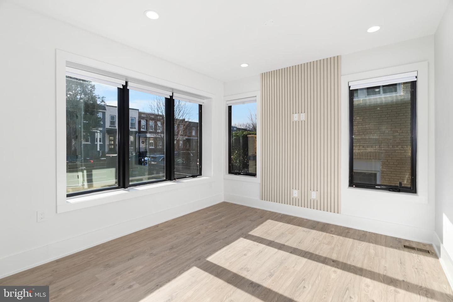 1140 OATES ST NE #102, WASHINGTON, District Of Columbia 20002, 3 Bedrooms Bedrooms, ,2 BathroomsBathrooms,Residential,For sale,1140 OATES ST NE #102,DCDC2235300 MLS # DCDC2235300