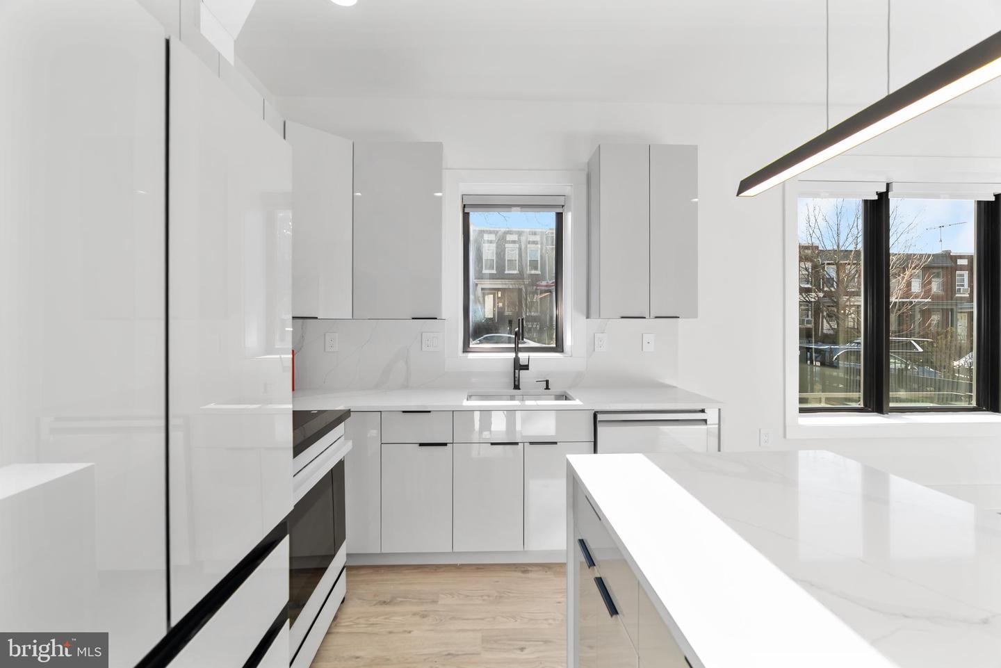 1140 OATES ST NE #102, WASHINGTON, District Of Columbia 20002, 3 Bedrooms Bedrooms, ,2 BathroomsBathrooms,Residential,For sale,1140 OATES ST NE #102,DCDC2235300 MLS # DCDC2235300