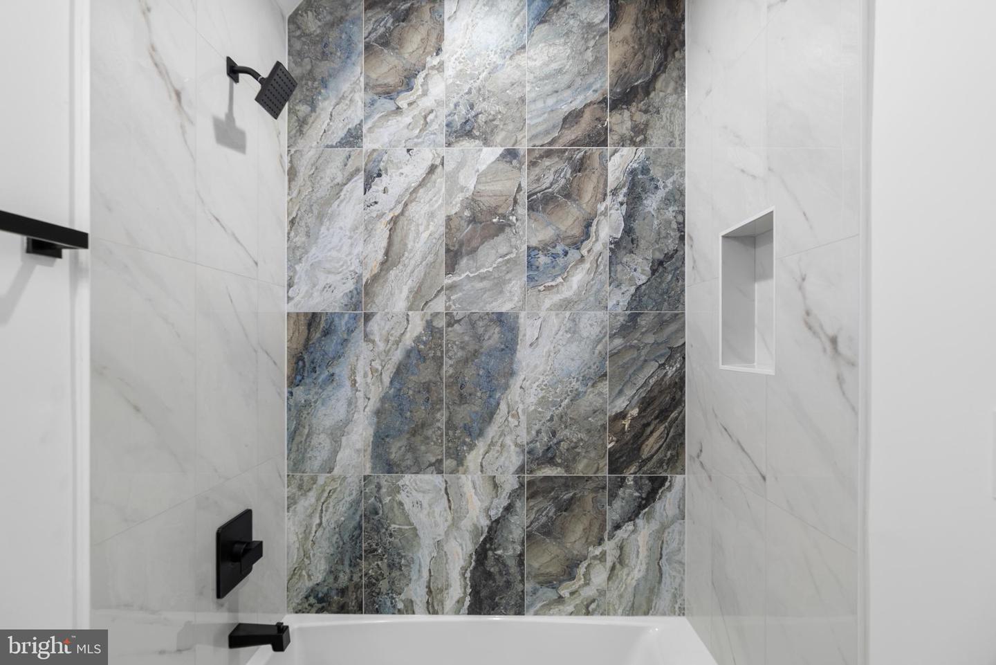 1140 OATES ST NE #102, WASHINGTON, District Of Columbia 20002, 3 Bedrooms Bedrooms, ,2 BathroomsBathrooms,Residential,For sale,1140 OATES ST NE #102,DCDC2235300 MLS # DCDC2235300