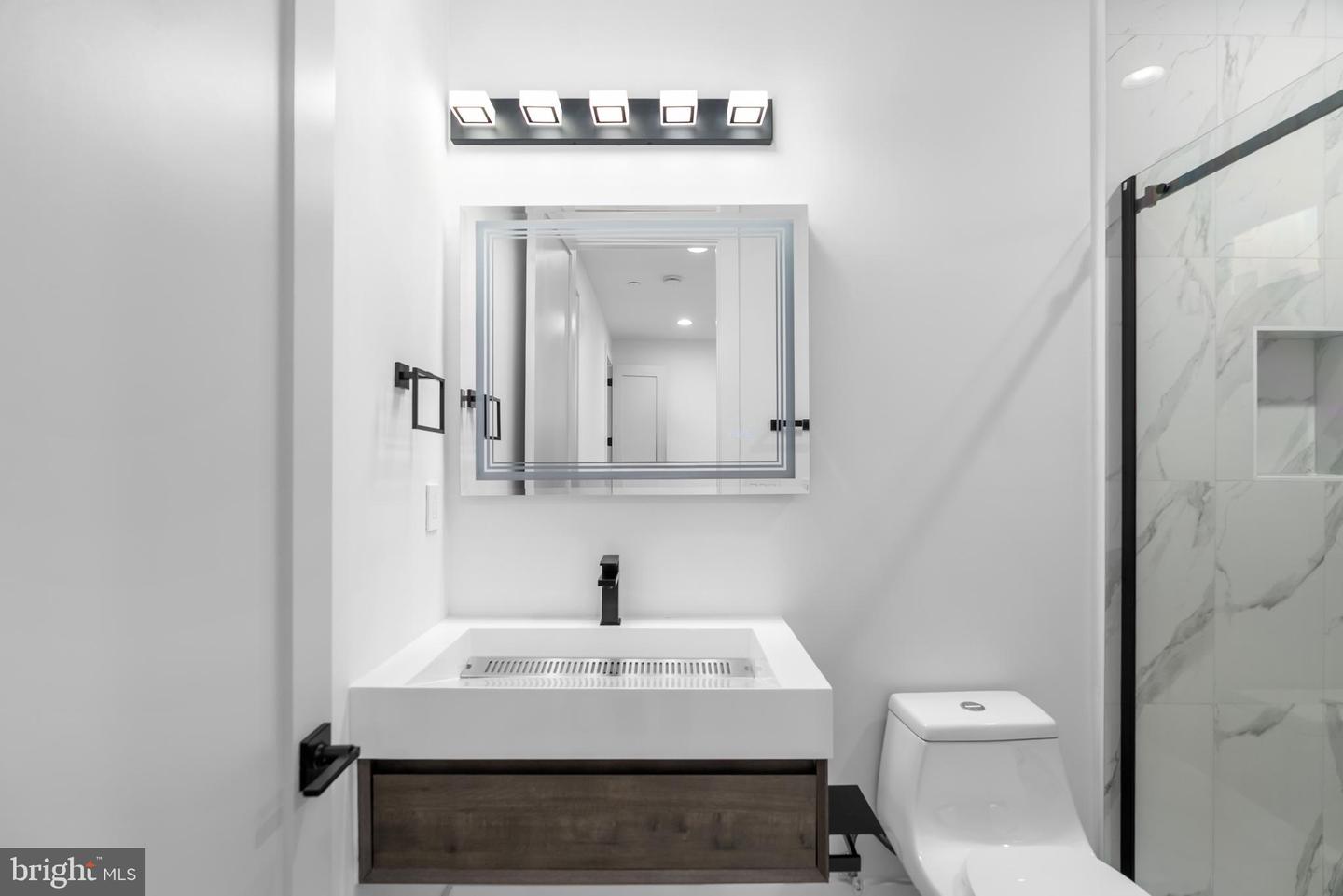 1140 OATES ST NE #102, WASHINGTON, District Of Columbia 20002, 3 Bedrooms Bedrooms, ,2 BathroomsBathrooms,Residential,For sale,1140 OATES ST NE #102,DCDC2235300 MLS # DCDC2235300