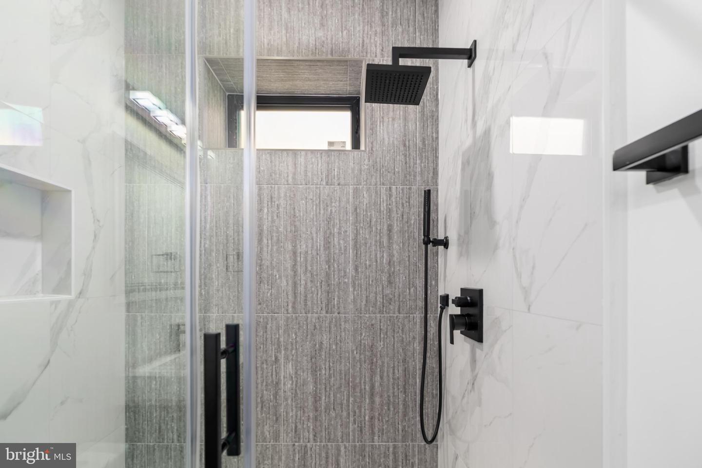 1140 OATES ST NE #102, WASHINGTON, District Of Columbia 20002, 3 Bedrooms Bedrooms, ,2 BathroomsBathrooms,Residential,For sale,1140 OATES ST NE #102,DCDC2235300 MLS # DCDC2235300