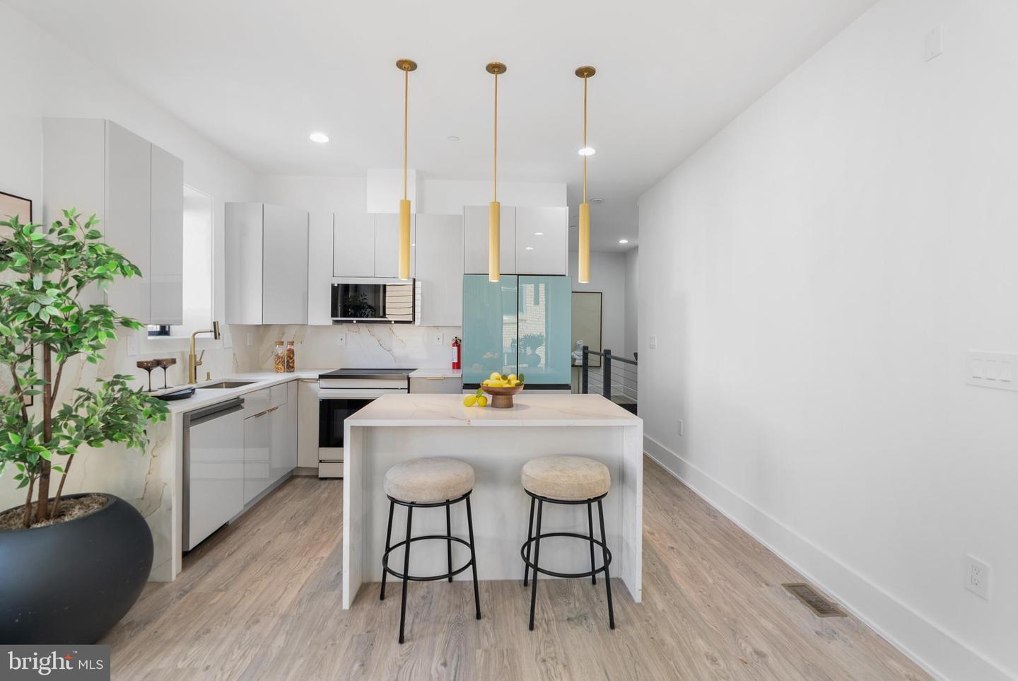 1140 OATES ST NE #201, WASHINGTON, District Of Columbia 20002, 3 Bedrooms Bedrooms, ,2 BathroomsBathrooms,Residential,For sale,1140 OATES ST NE #201,DCDC2235302 MLS # DCDC2235302