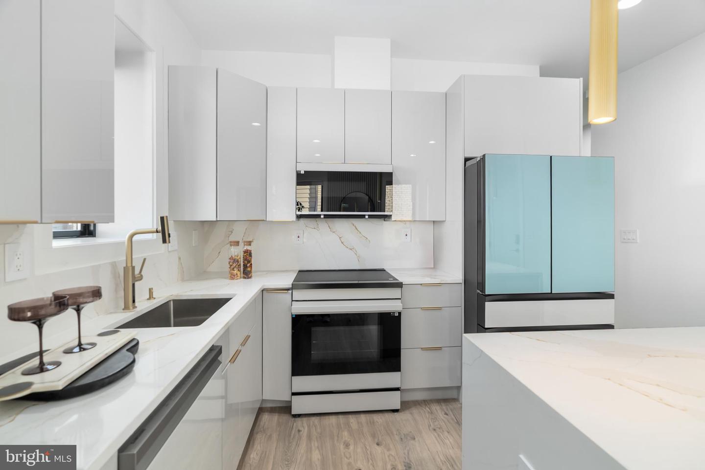 1140 OATES ST NE #201, WASHINGTON, District Of Columbia 20002, 3 Bedrooms Bedrooms, ,2 BathroomsBathrooms,Residential,For sale,1140 OATES ST NE #201,DCDC2235302 MLS # DCDC2235302