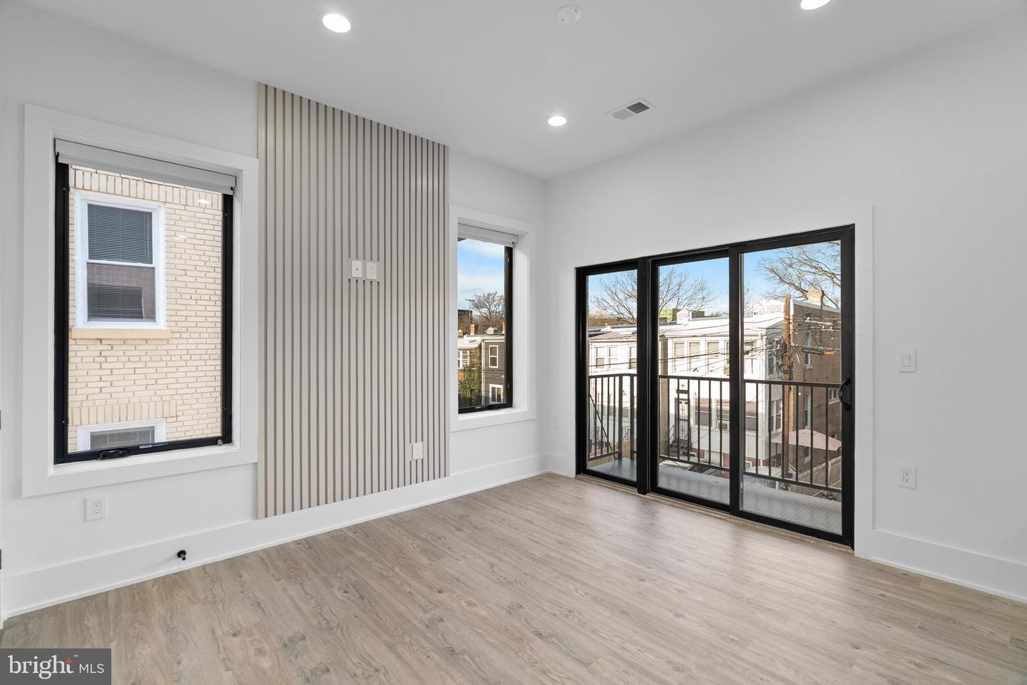 1140 OATES ST NE #201, WASHINGTON, District Of Columbia 20002, 3 Bedrooms Bedrooms, ,2 BathroomsBathrooms,Residential,For sale,1140 OATES ST NE #201,DCDC2235302 MLS # DCDC2235302