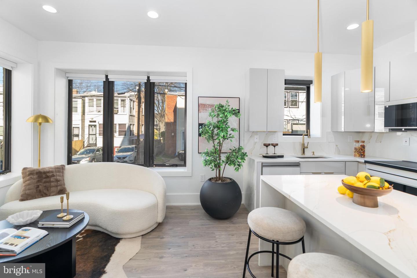 1140 OATES ST NE #201, WASHINGTON, District Of Columbia 20002, 3 Bedrooms Bedrooms, ,2 BathroomsBathrooms,Residential,For sale,1140 OATES ST NE #201,DCDC2235302 MLS # DCDC2235302